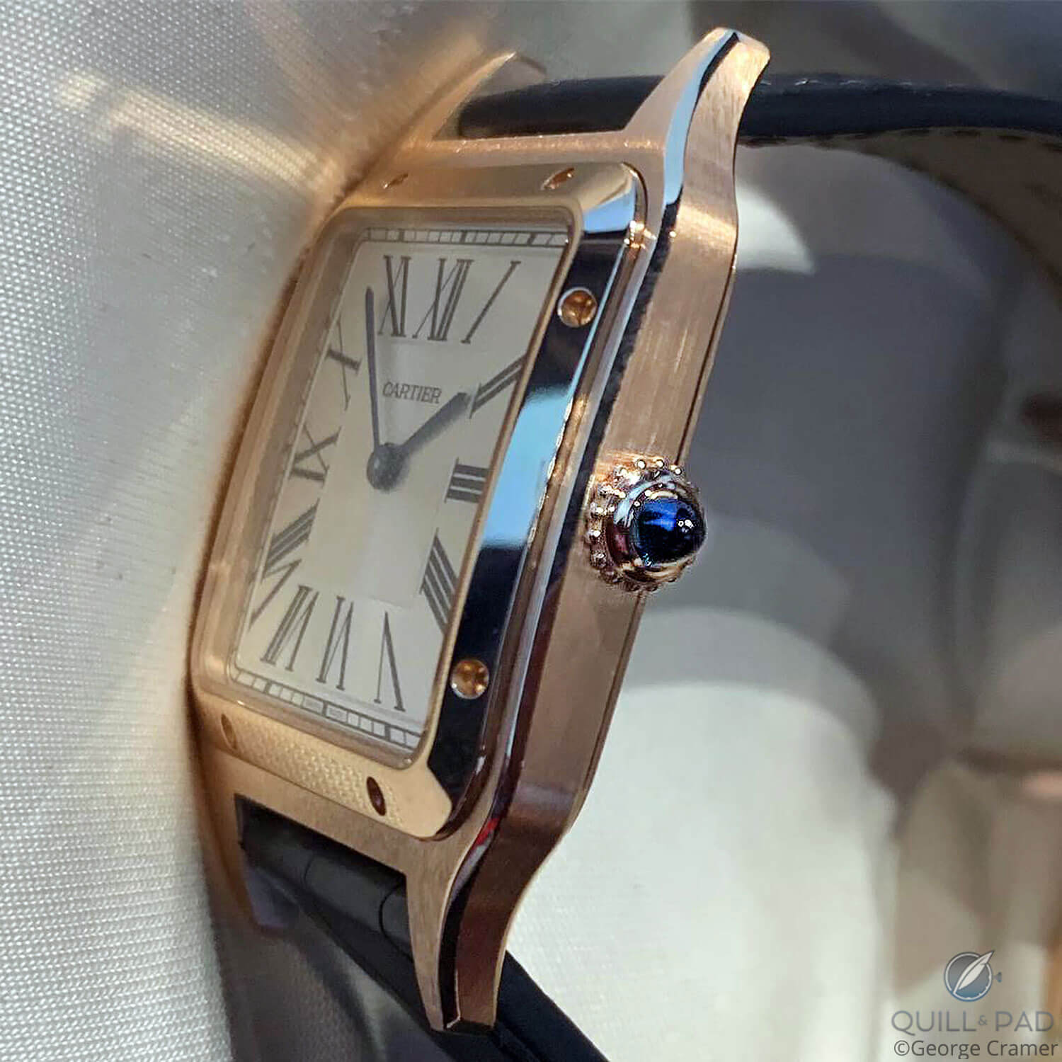 Crown of the Cartier Santos-Dumont