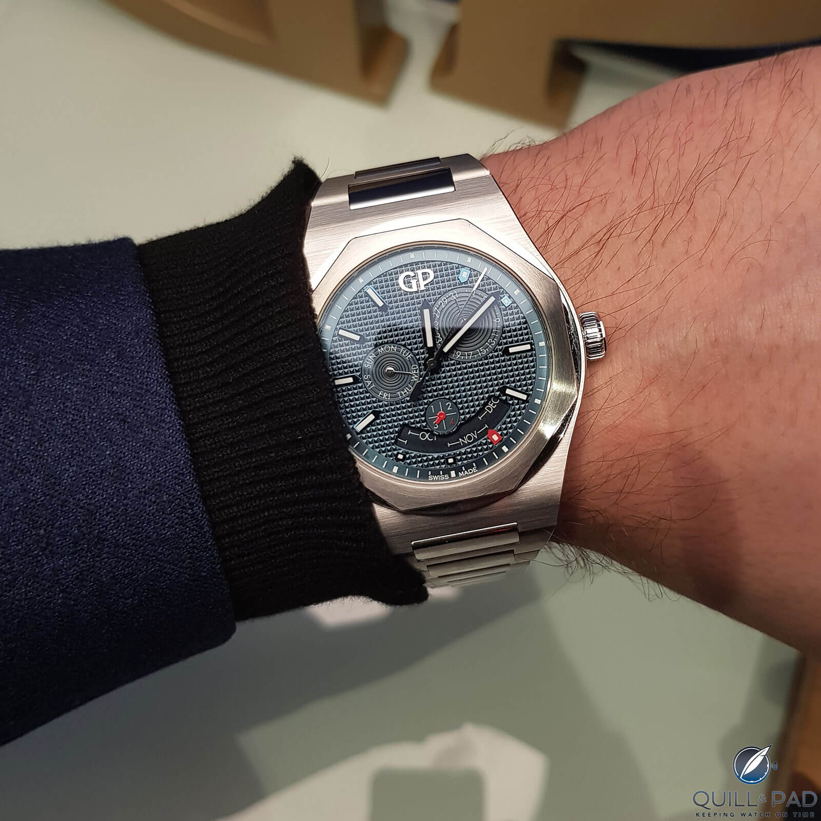Girard Perregaux Laureato Perpetual Calendar wristshot (photo courtesy Łukasz Doskocz)