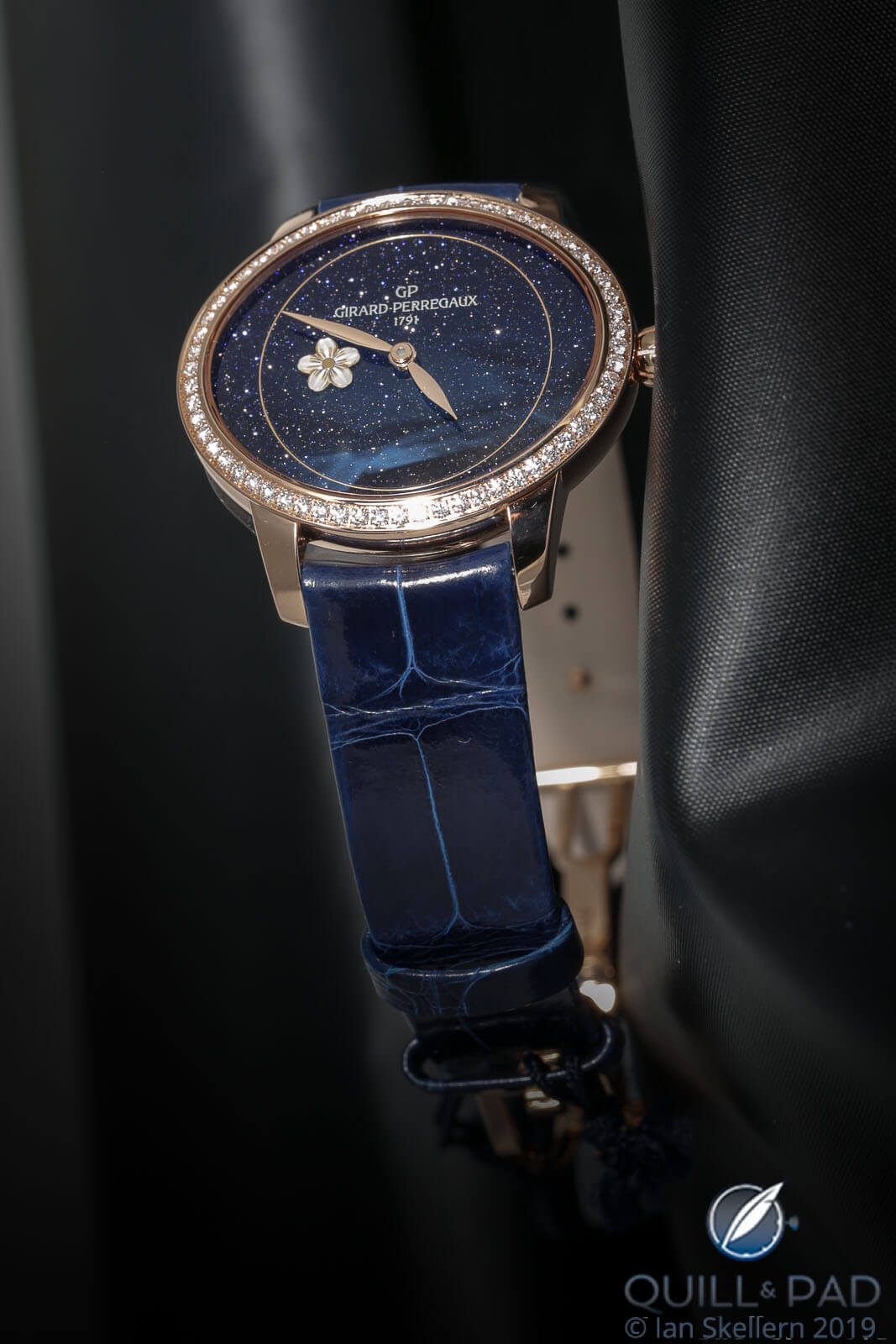Girard Perregaux Cat's Eye ith aventurine dial