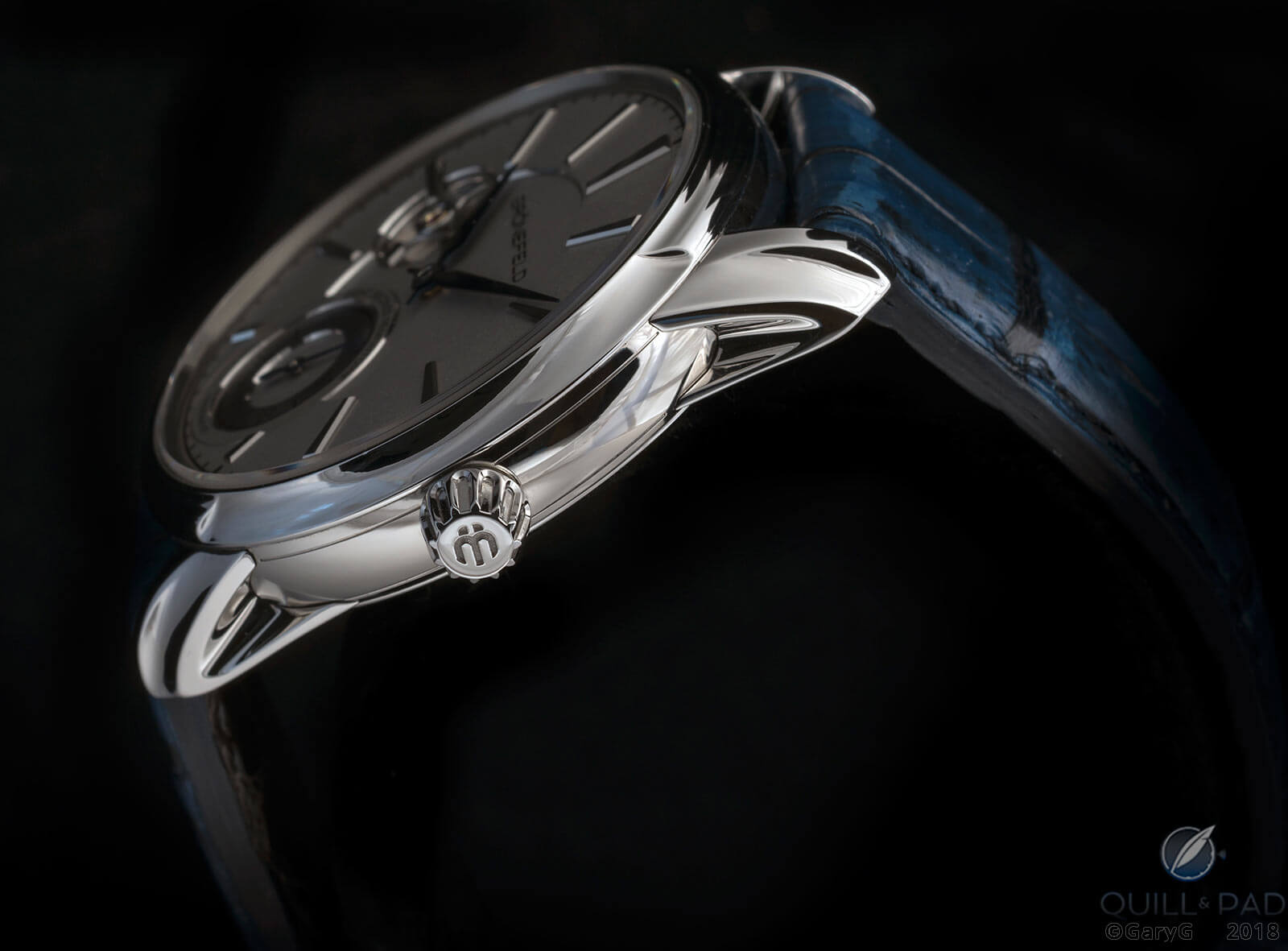 Case detail, 1941 Remontoire from Grönefeld Watches