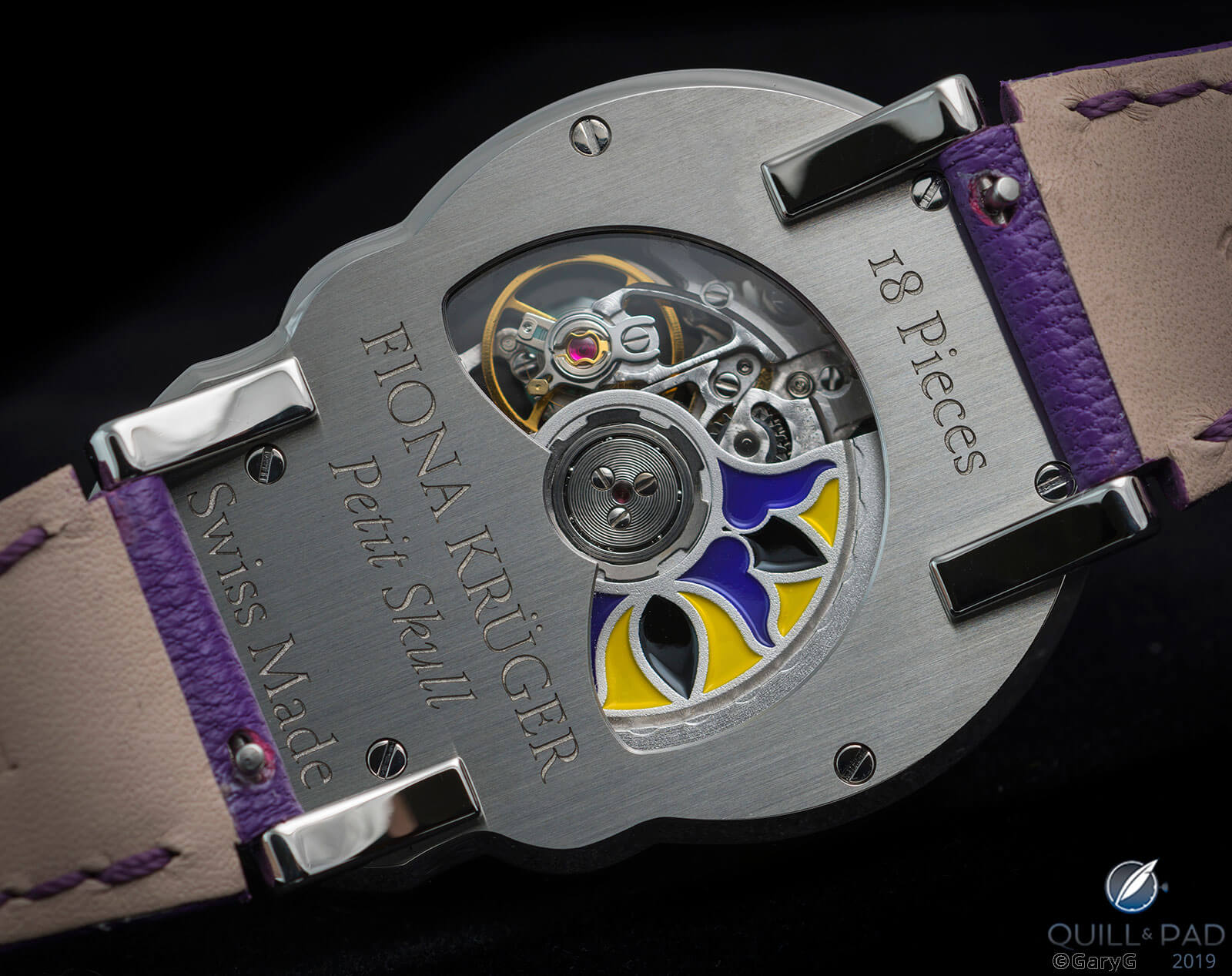 Party in the front, party in the back: Petit Skull (Celebration) Eternity with frosted and lacquered winding weight