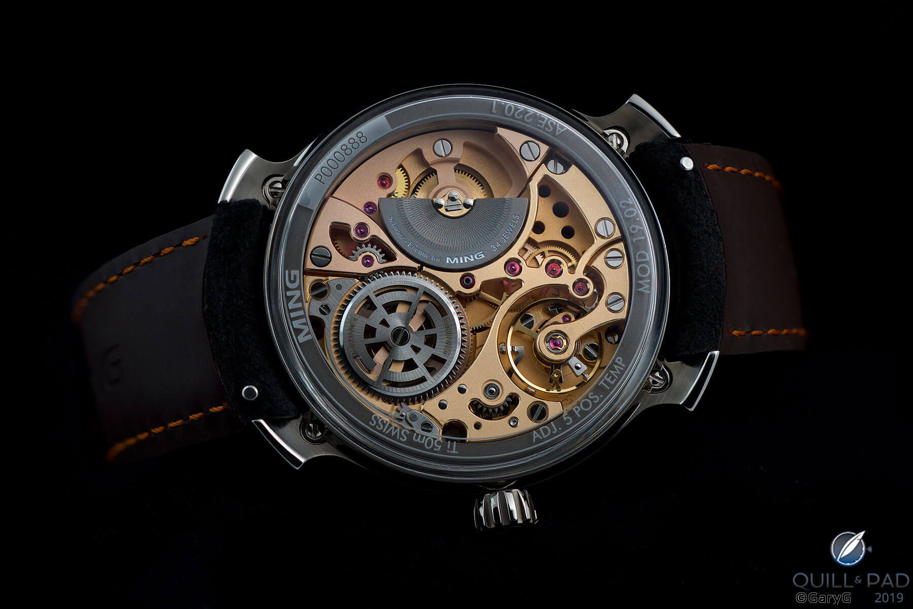 Three-sector design: Schwarz Etienne Caliber ASE.220.1