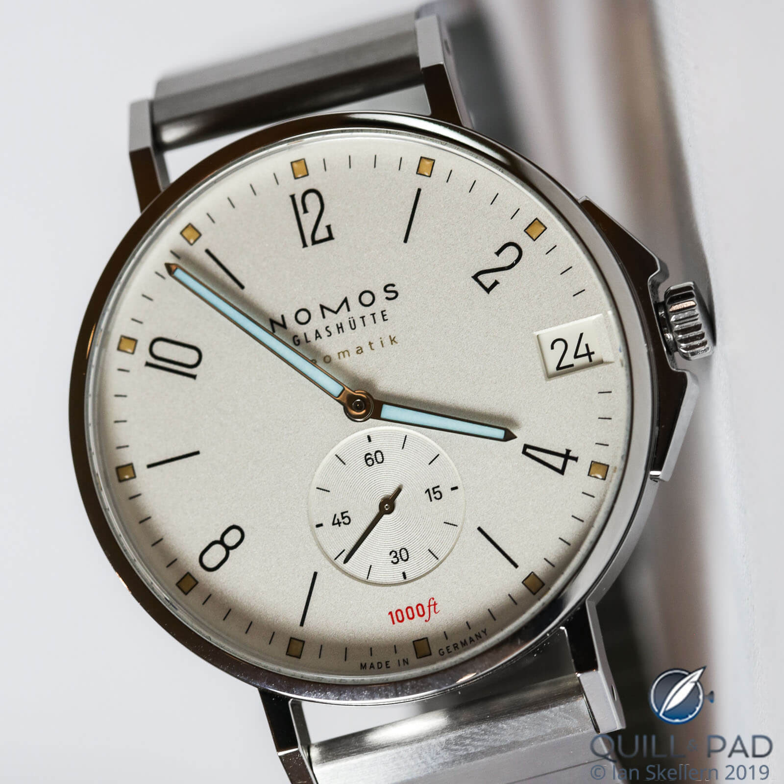 Nomos Glashütte Tangente Sport Neomatik 42 Date with light dial